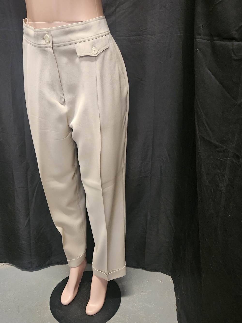 A132 Dino Valiano High-Rise Dress Pants in Light Beige Size 44